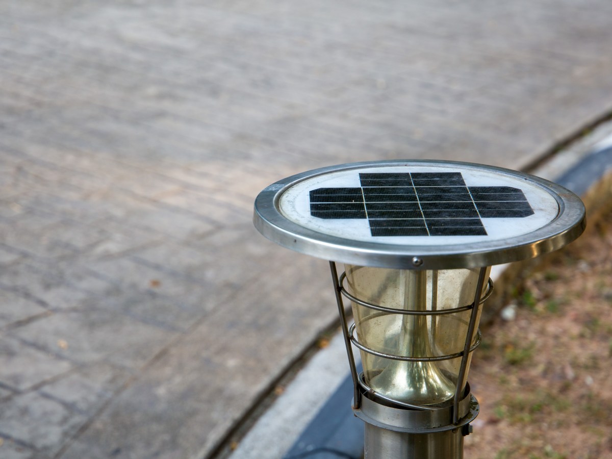 Solar Parking Lot Lights: Sustainable, Cost-Effective Lighting for Your&nbsp;Business